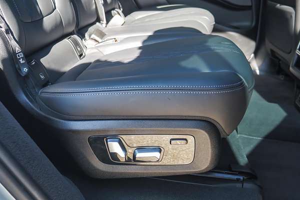 2023 BMW X7 xDrive40i Design Pure Excellence G07 LCI