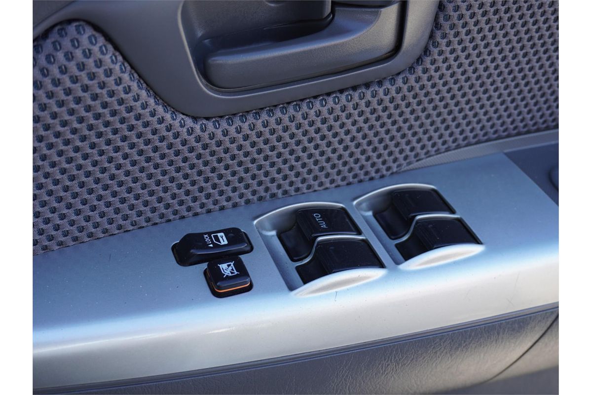 2013 Toyota Hilux SR5 KUN26R 4X4