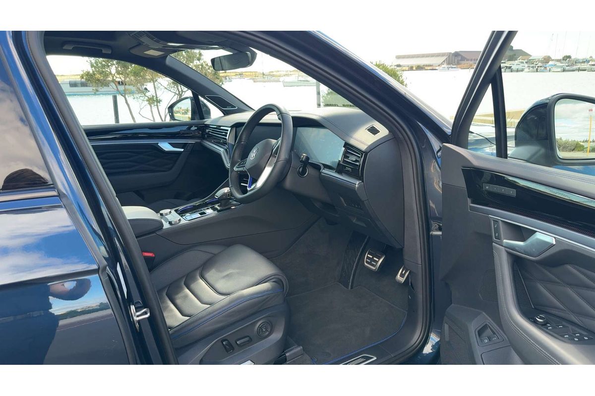 2025 Volkswagen Touareg