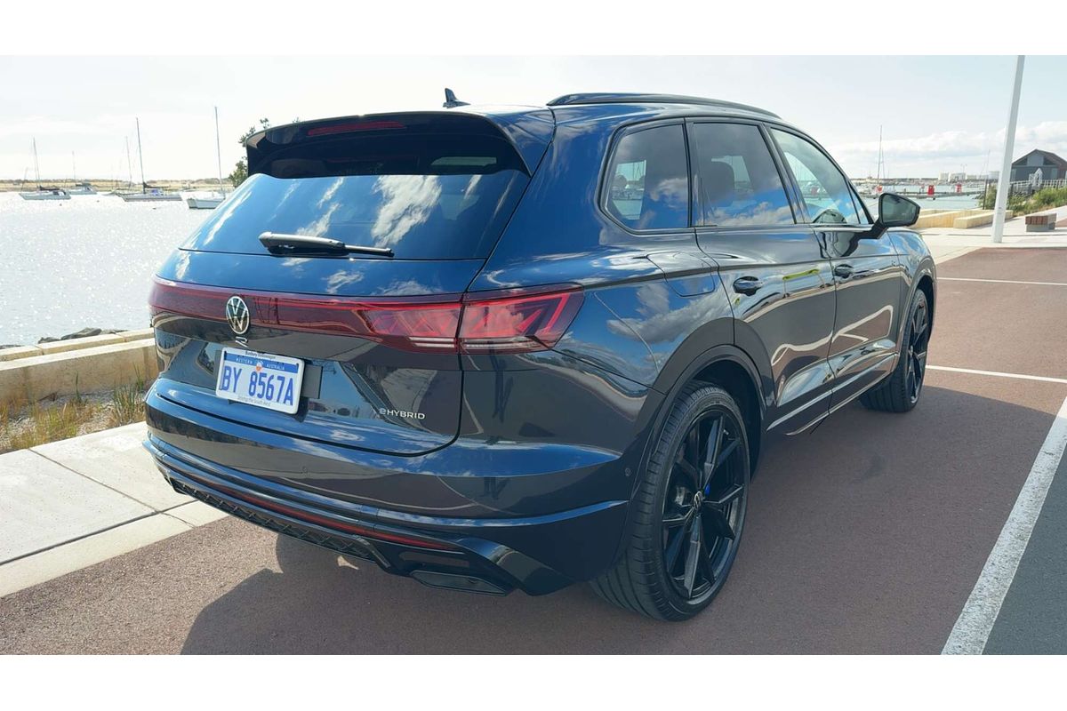 2025 Volkswagen Touareg