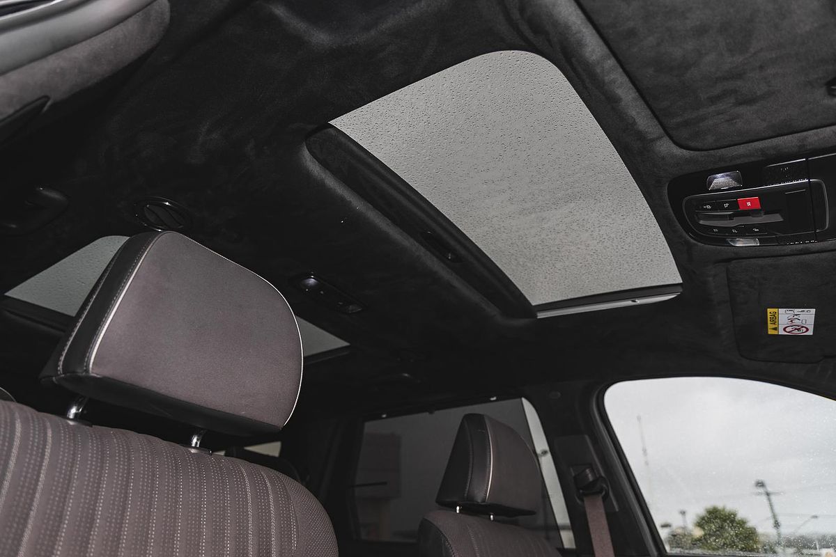 2024 Hyundai Palisade Calligraphy Black Ink LX2.V4