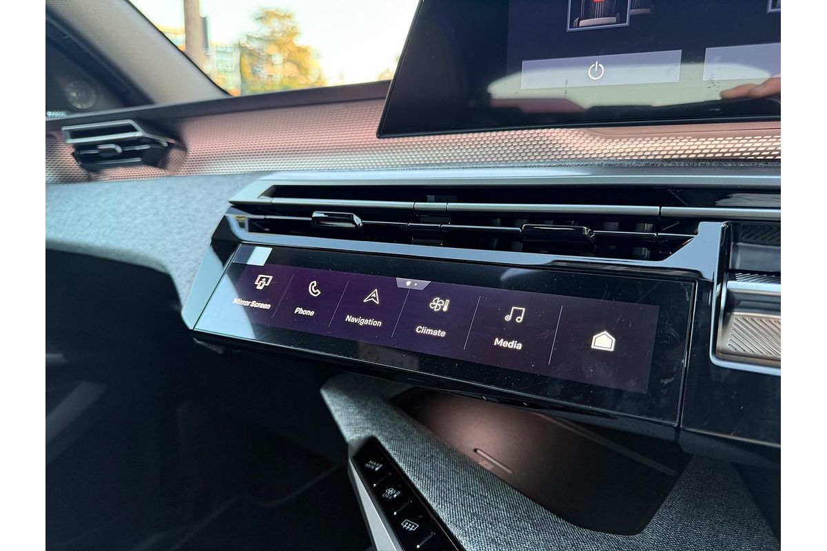 2025 Peugeot 3008 GT Premium Hybrid P64