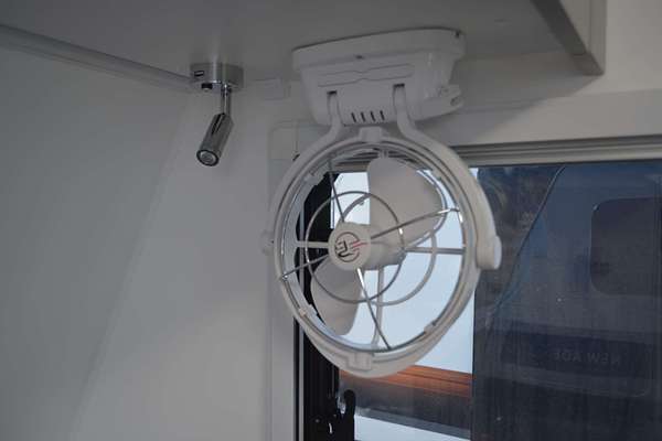 2025 New Age Manta Ray 15ft Embark