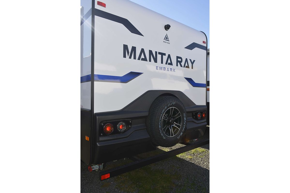 2025 New Age Manta Ray 15ft Embark