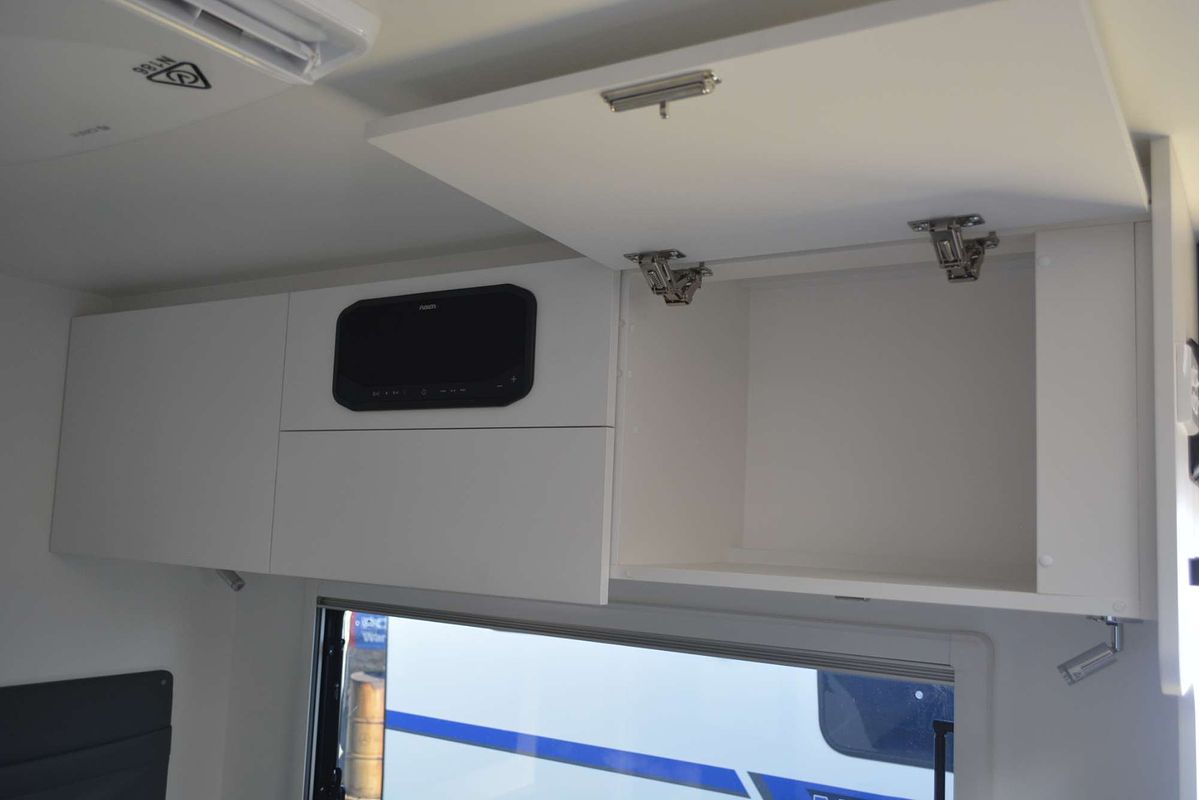 2025 New Age Manta Ray 15ft Embark