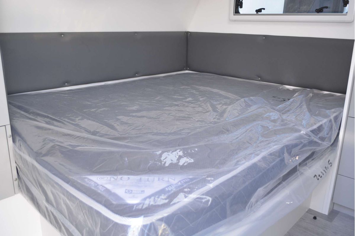 2025 New Age Manta Ray 15ft Embark
