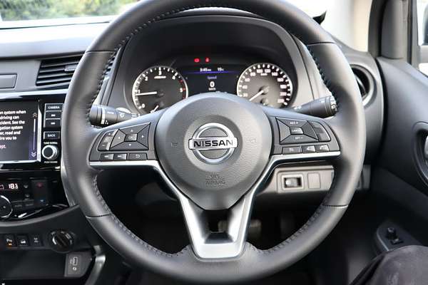 2024 Nissan Navara ST-X D23 4X4