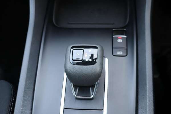 2024 Nissan QASHQAI ST-L J12