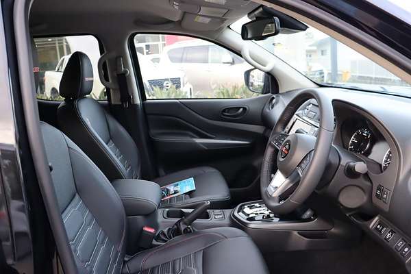 2024 Nissan Navara PRO-4X Warrior D23 4X4