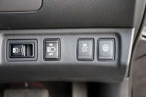 2024 Nissan Navara PRO-4X Warrior D23 4X4