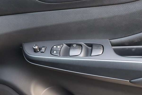 2024 Nissan Navara PRO-4X Warrior D23 4X4