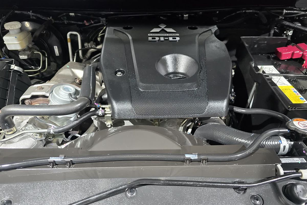 2022 Mitsubishi PAJERO SPORT PAJERO SPORT GSR (4WD) 7 SEAT QF4Z46