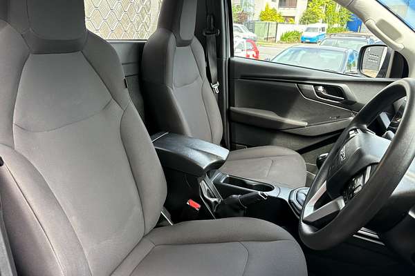 2022 Isuzu D-MAX SX High Ride Rear Wheel Drive