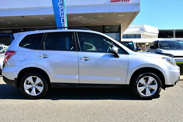 2015 Subaru Forester 2.5i-L S4