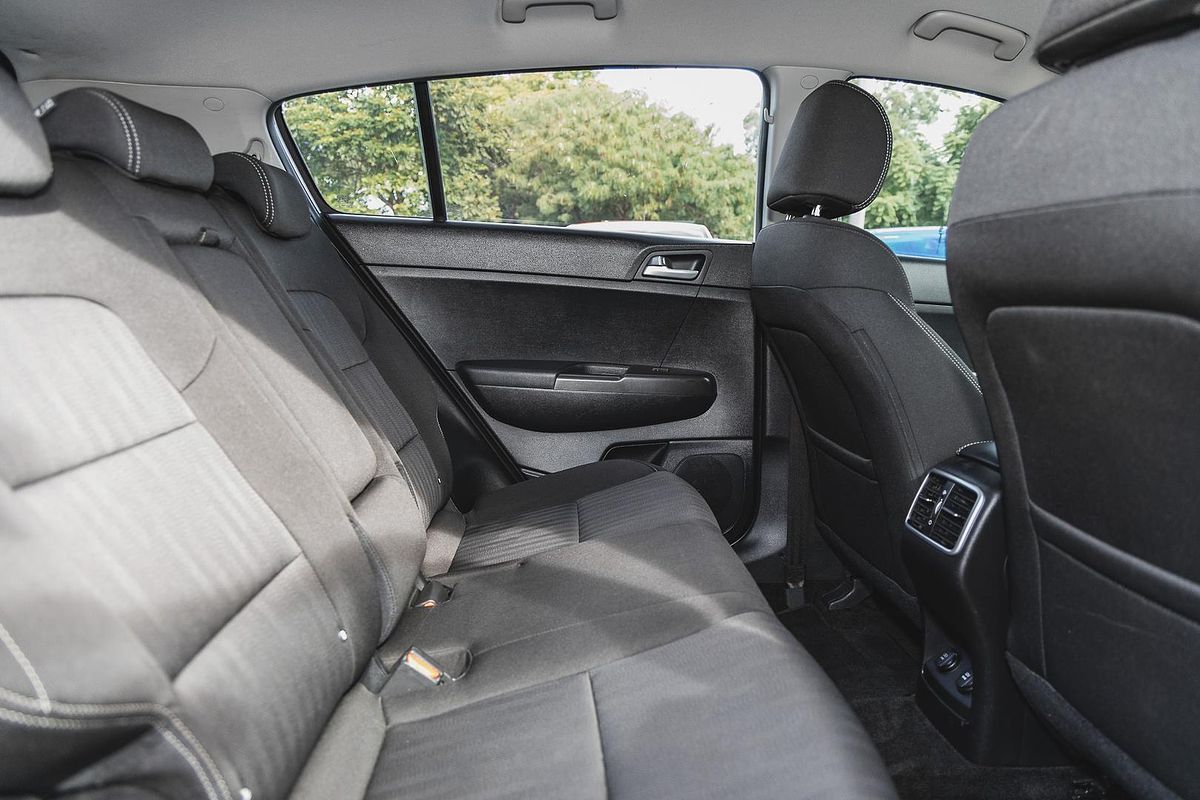 2020 Kia Sportage S QL