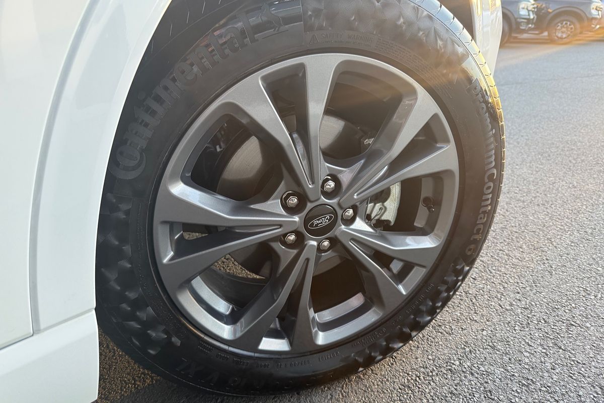 2020 Ford Escape ST-Line ZH