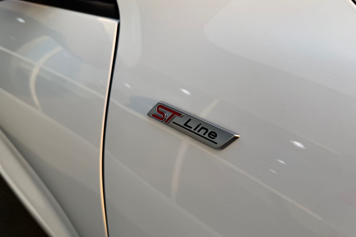 2020 Ford Escape ST-Line ZH