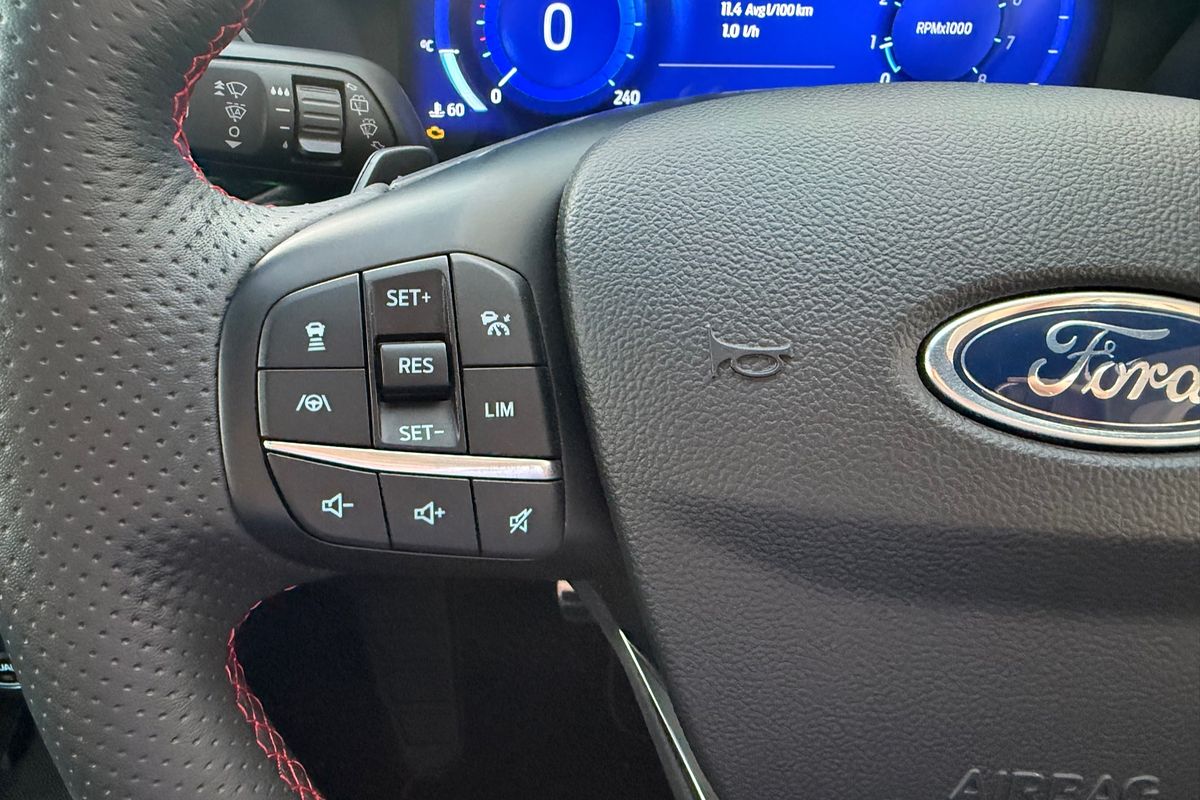 2020 Ford Escape ST-Line ZH