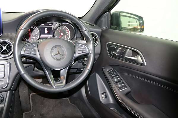 2019 Mercedes-Benz GLA-Class GLA180 X156