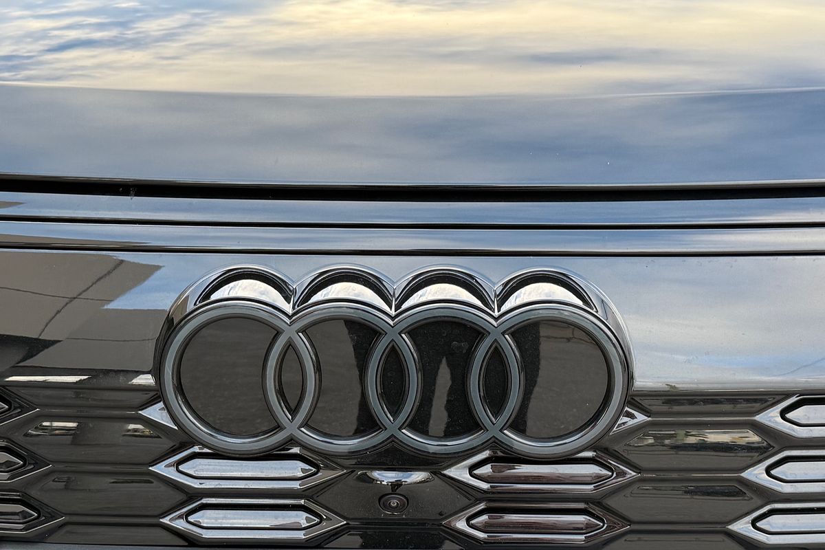 2024 Audi SQ6 e-tron GF