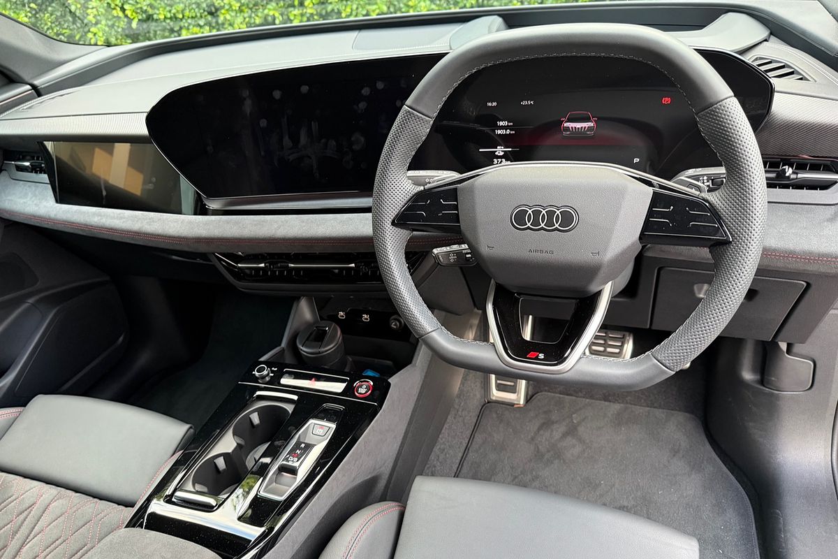 2024 Audi SQ6 e-tron GF