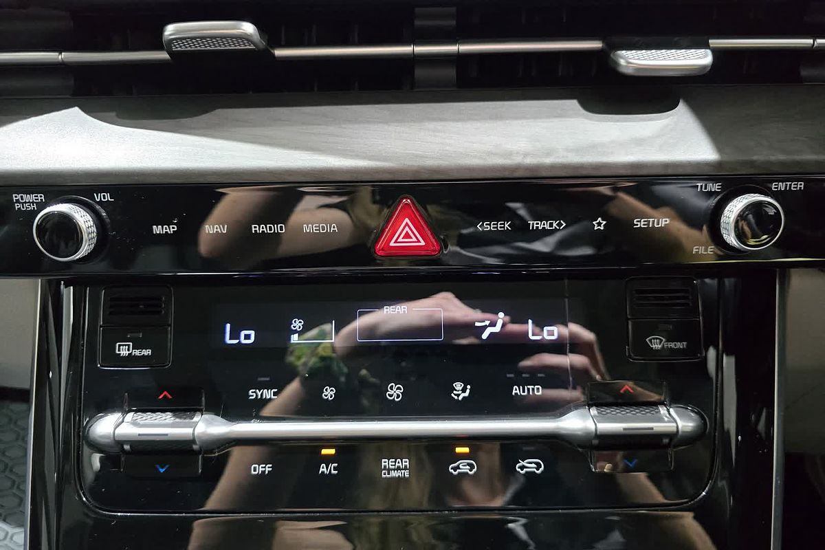 2023 Kia Carnival SLi KA4