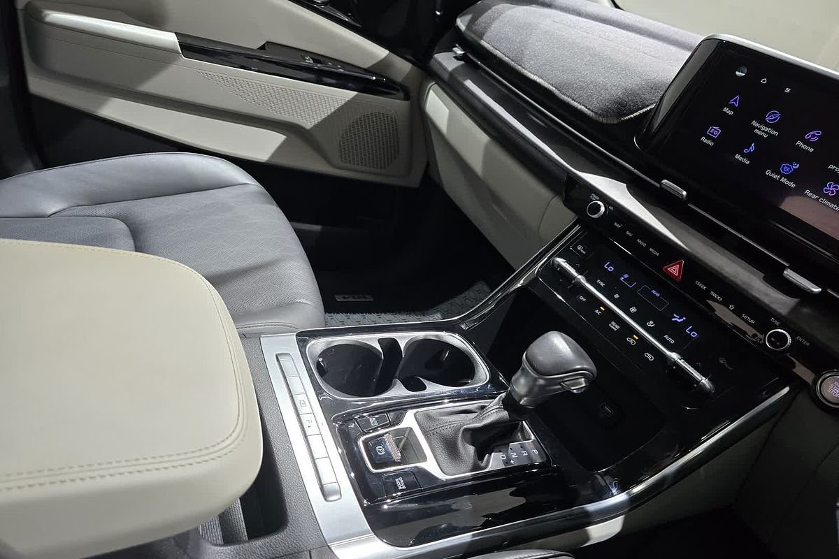 2023 Kia Carnival SLi KA4