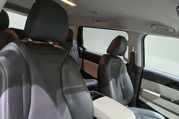 2023 Kia Carnival SLi KA4