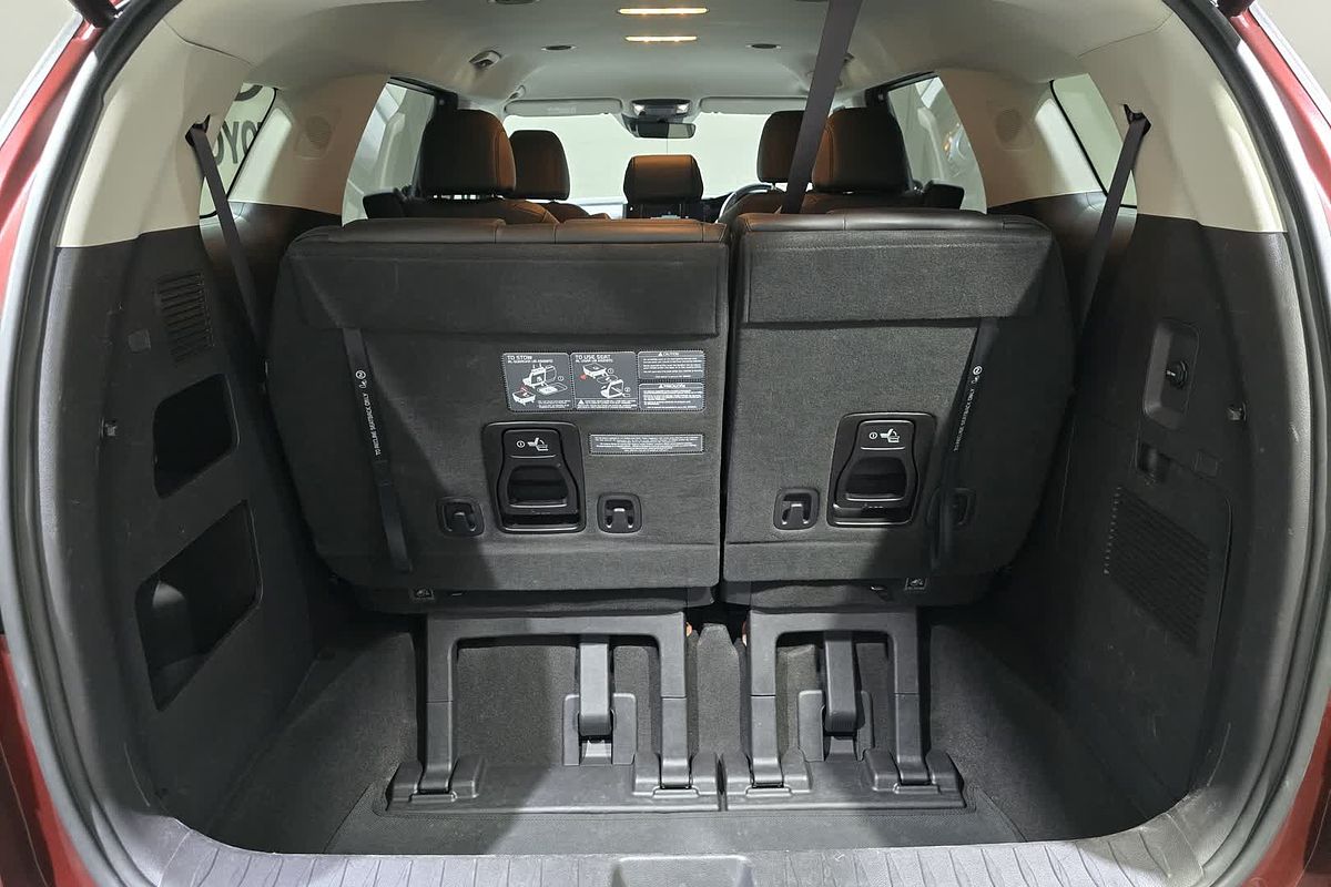 2023 Kia Carnival SLi KA4