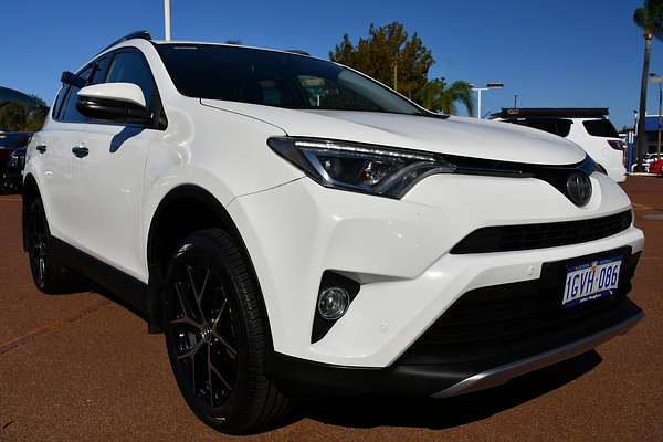 2017 Toyota RAV4 Cruiser ASA44R