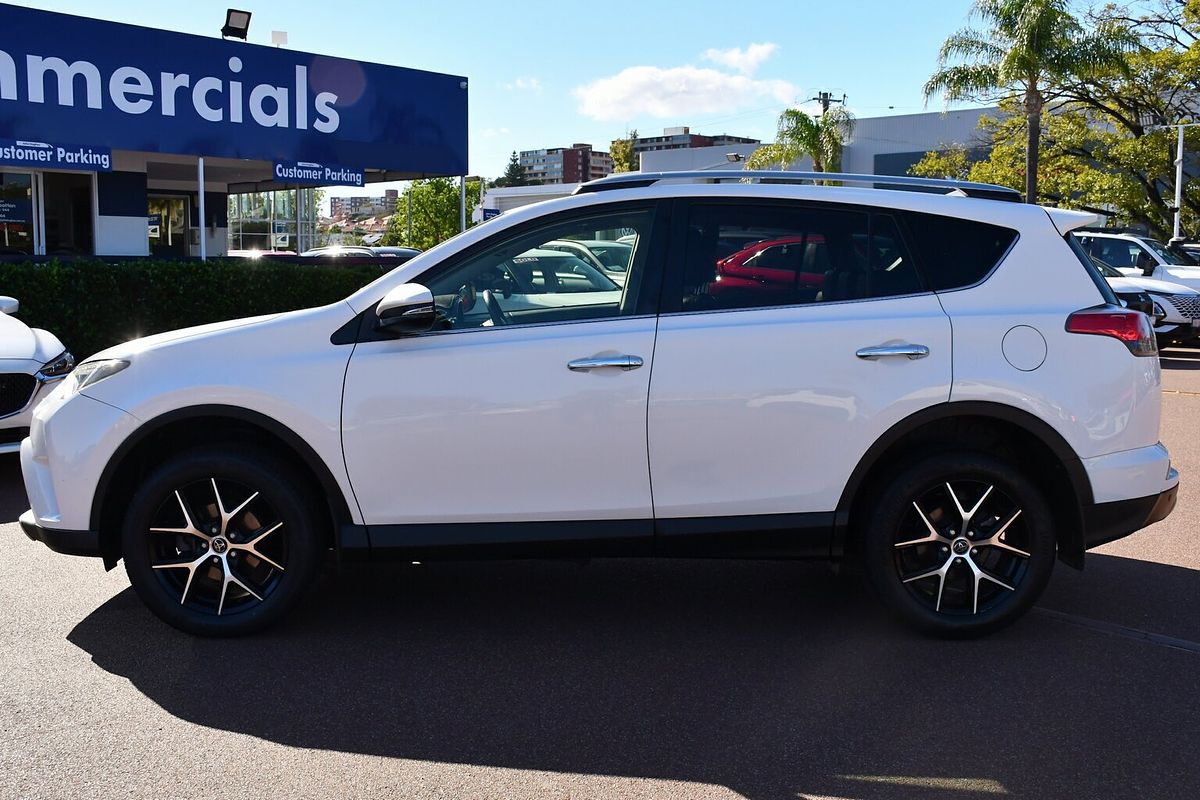 2017 Toyota RAV4 Cruiser ASA44R