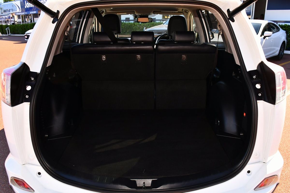 2017 Toyota RAV4 Cruiser ASA44R