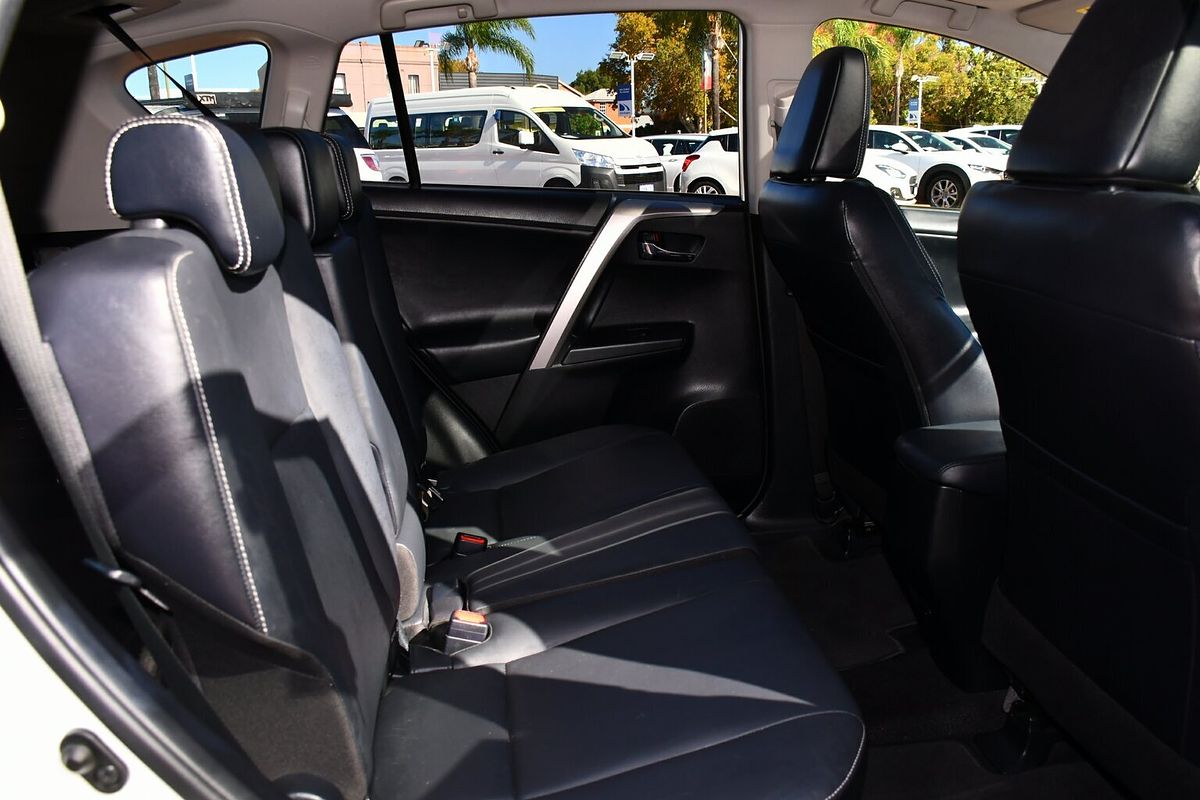 2017 Toyota RAV4 Cruiser ASA44R