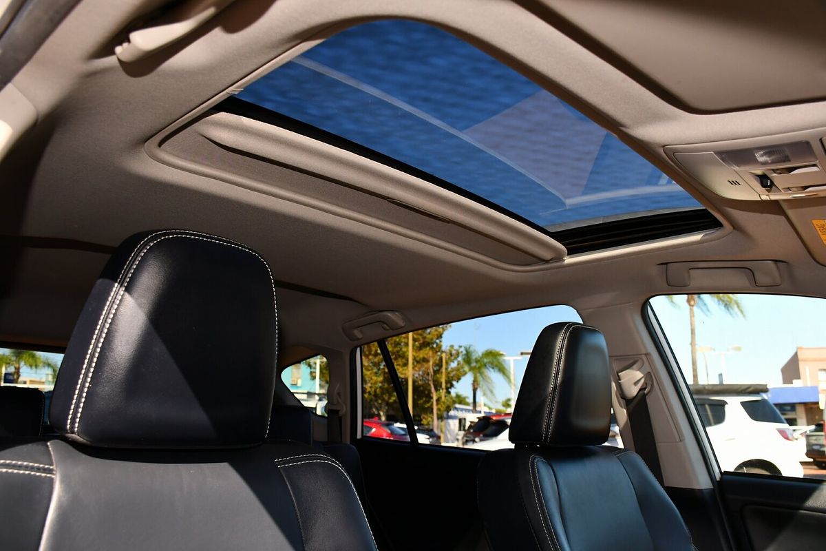 2017 Toyota RAV4 Cruiser ASA44R