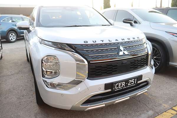 2022 Mitsubishi Outlander Exceed ZM