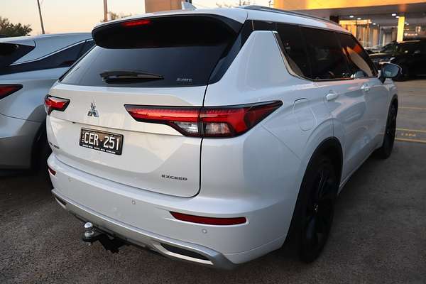 2022 Mitsubishi Outlander Exceed ZM