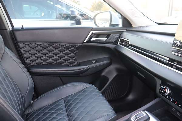 2022 Mitsubishi Outlander Exceed ZM