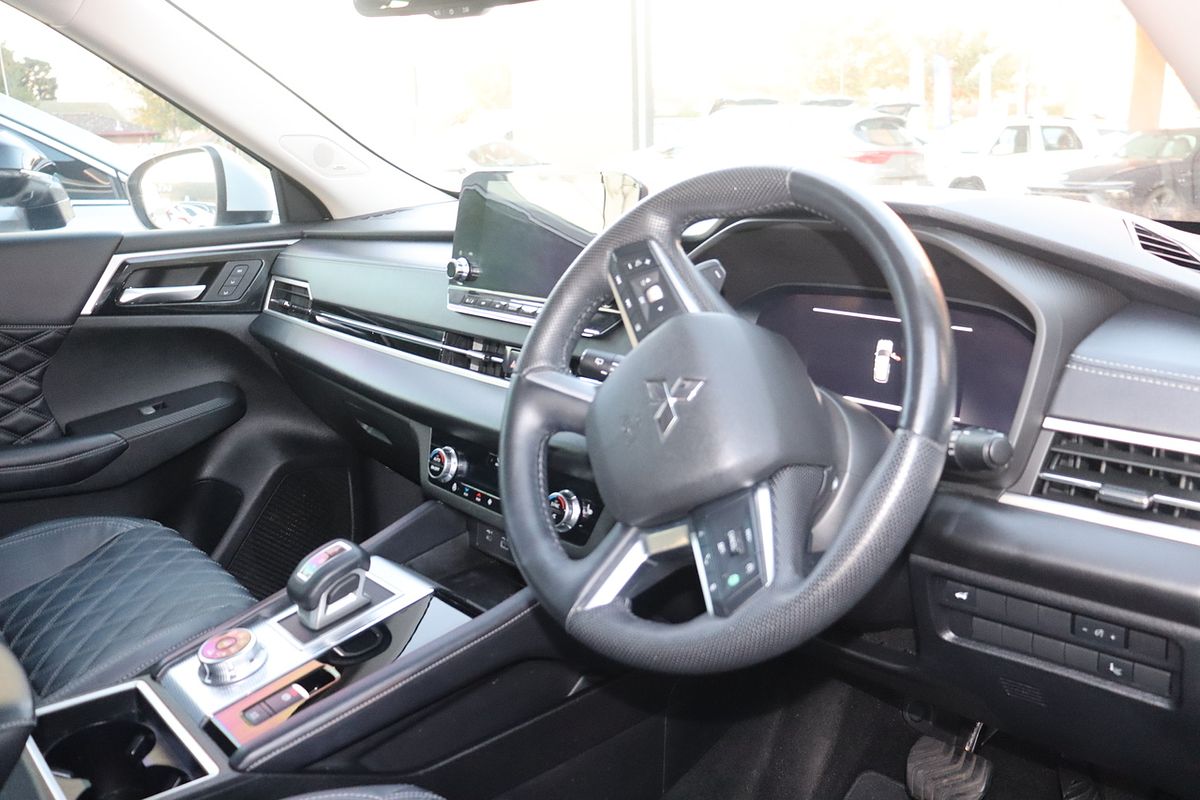 2022 Mitsubishi Outlander Exceed ZM