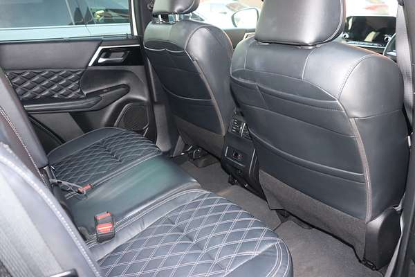 2022 Mitsubishi Outlander Exceed ZM