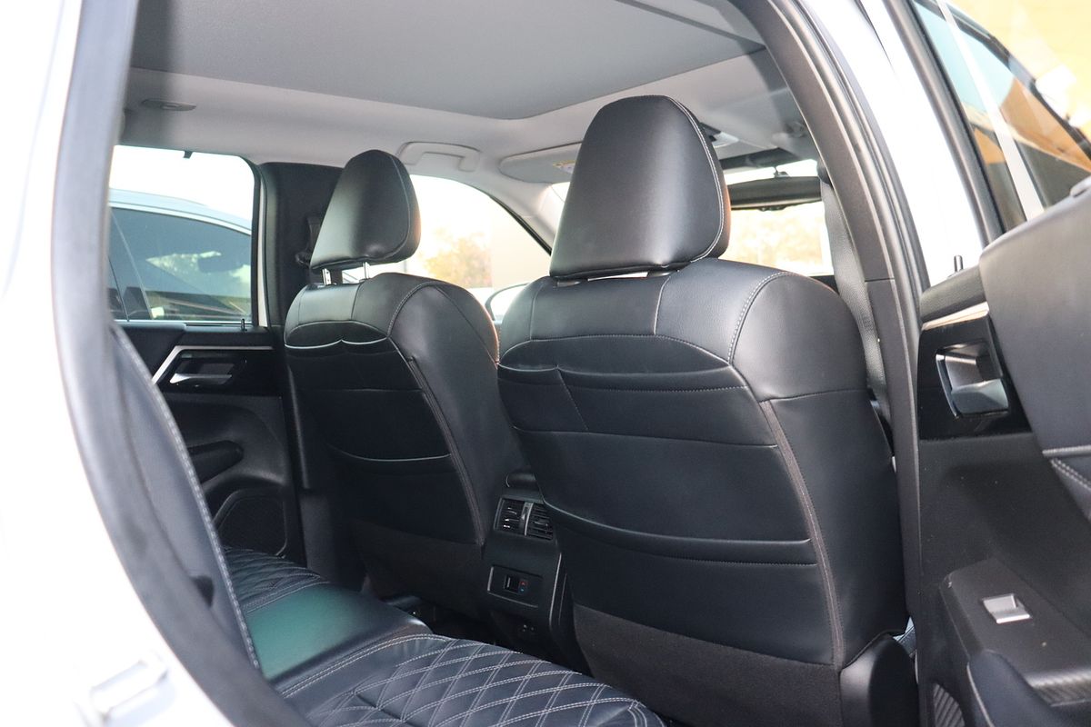 2022 Mitsubishi Outlander Exceed ZM