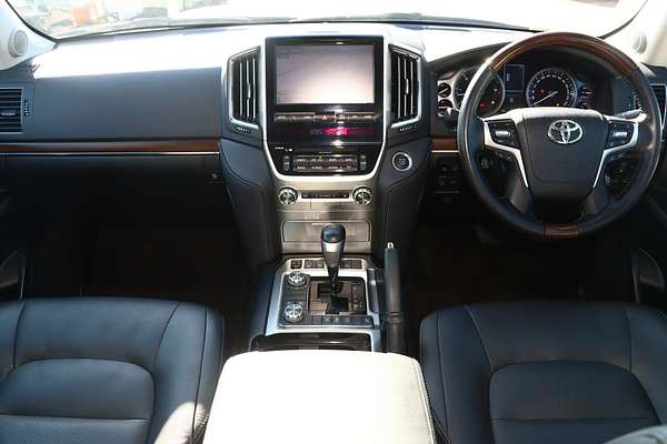 2021 Toyota Landcruiser Sahara VDJ200R
