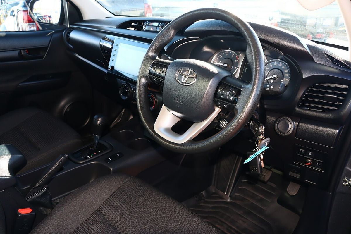 2021 Toyota Hilux SR GUN126R 4X4