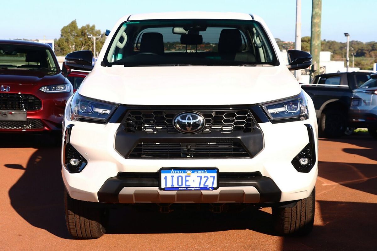 2025 Toyota Hilux SR5 48V GUN126R 4X4