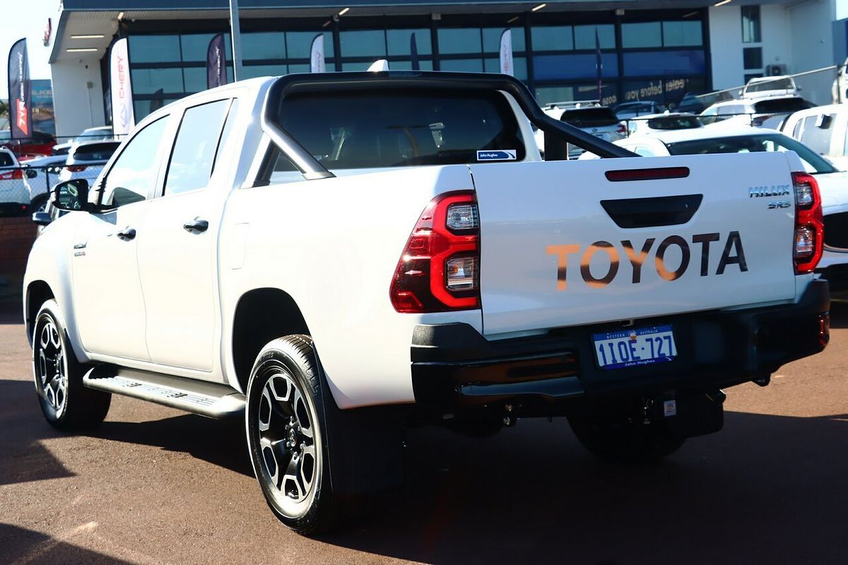 2025 Toyota Hilux SR5 48V GUN126R 4X4