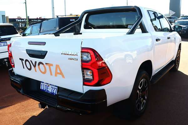2025 Toyota Hilux SR5 48V GUN126R 4X4