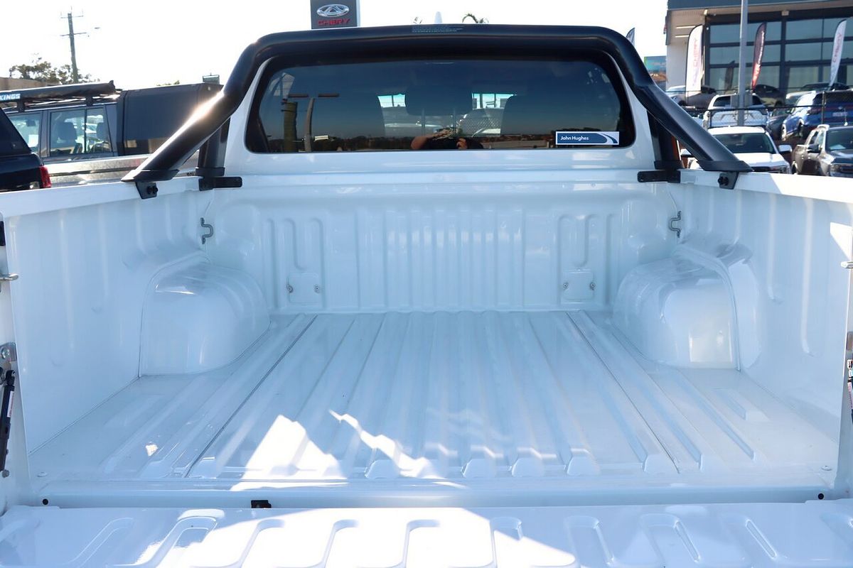 2025 Toyota Hilux SR5 48V GUN126R 4X4