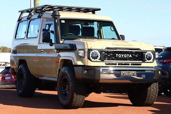2024 Toyota Landcruiser GXL Troopcarrier VDJL78R