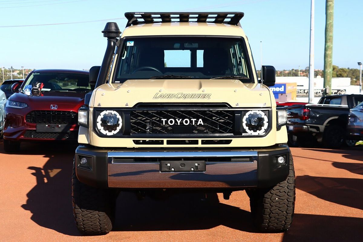2024 Toyota Landcruiser GXL Troopcarrier VDJL78R