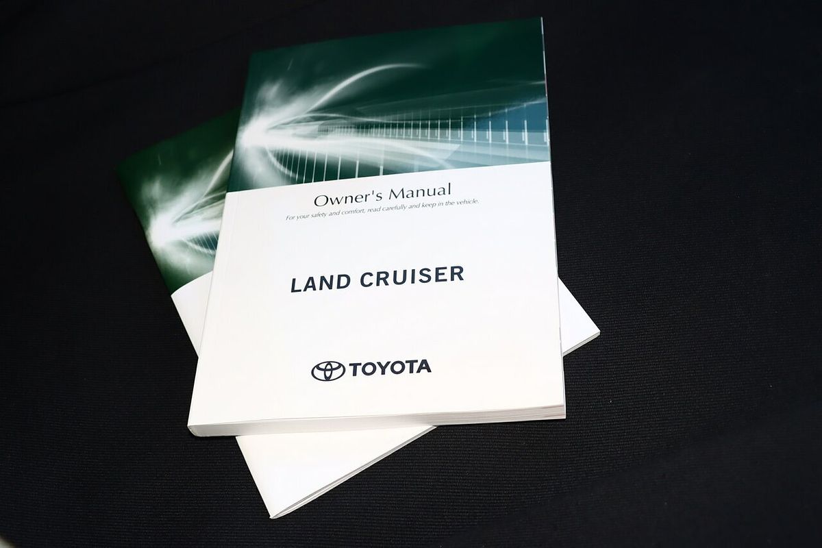 2024 Toyota Landcruiser GXL Troopcarrier VDJL78R
