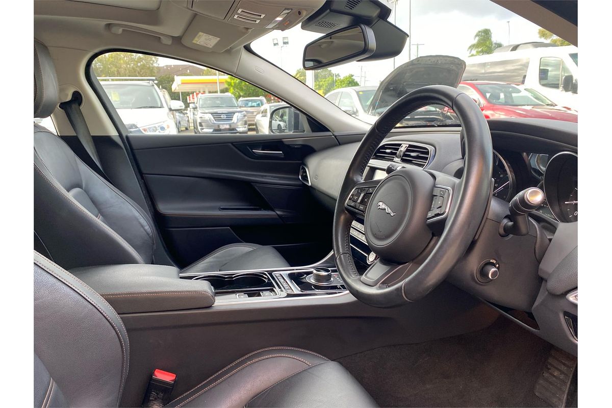 2018 Jaguar XE 25t Prestige X760